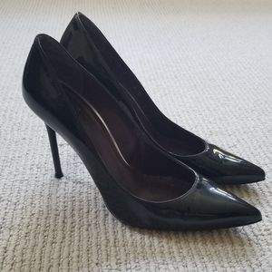 Stuart Weitzman Black Patent Leather Pumps